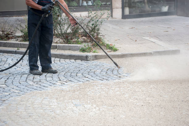 Best Animal Enclosure Cleaning  in Swede Heaven, WA